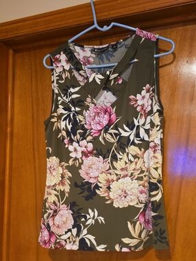 Floral Cross-Front Sleeveless Tank - Olive & Pink